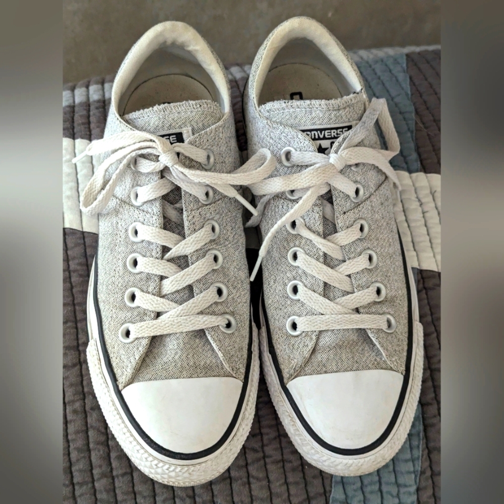 Women's Converse sneakers